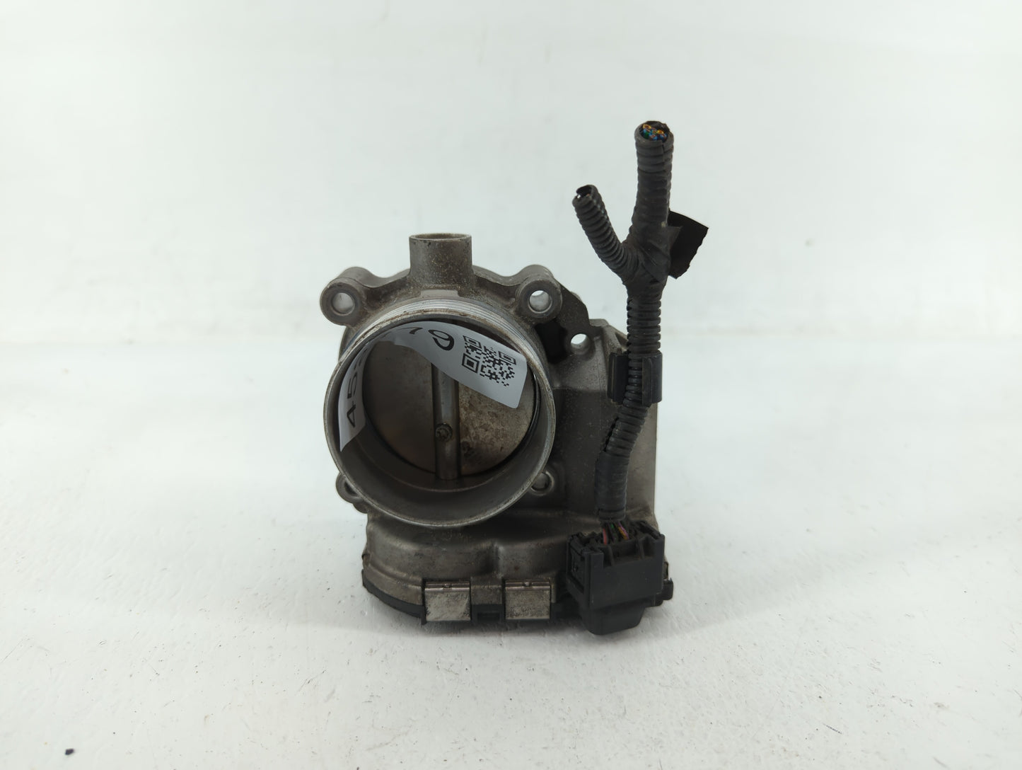 2012 Volvo V60 Throttle Body P/N:30711552 Fits Fits 2004 2005 2006 2007 2008 2009 2010 2011 2013 OEM Used Auto Parts - Oemus
