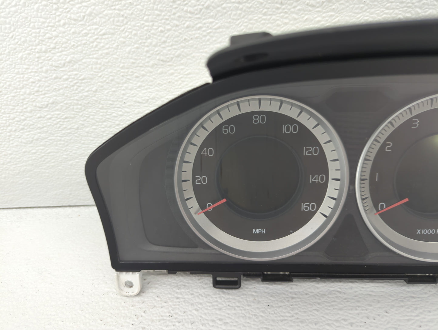 2013 Volvo V60 Instrument Cluster Speedometer Gauges P/N:31343326AA 31296371AB Fits Fits 2011 2012 2014 OEM Used Auto Parts 