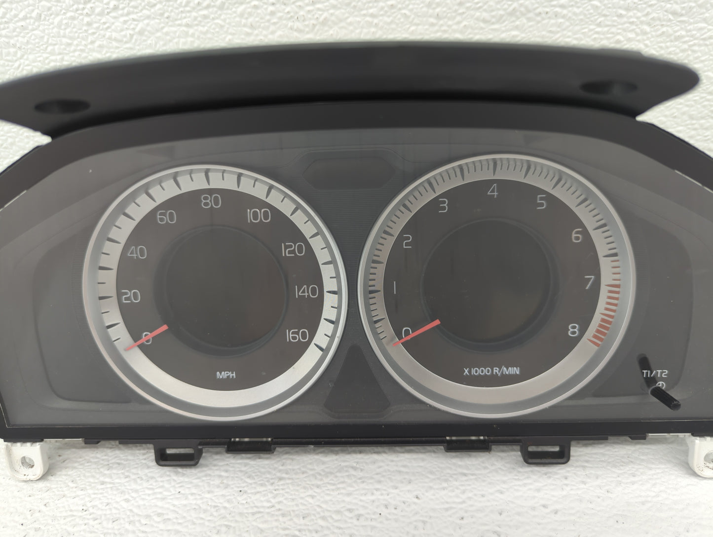 2013 Volvo V60 Instrument Cluster Speedometer Gauges P/N:31343326AA 31296371AB Fits Fits 2011 2012 2014 OEM Used Auto Parts 