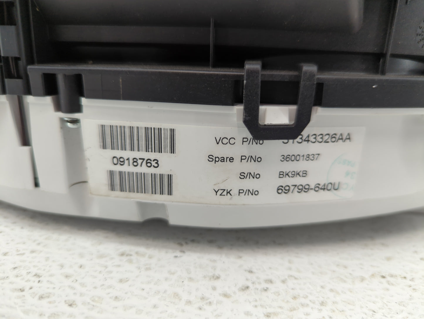 2013 Volvo V60 Instrument Cluster Speedometer Gauges P/N:31343326AA 31296371AB Fits Fits 2011 2012 2014 OEM Used Auto Parts 