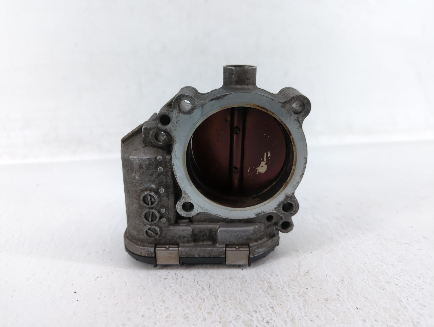 2012 Volvo V60 Throttle Body P/N:30711552 Fits Fits 2004 2005 2006 2007 2008 2009 2010 2011 2013 OEM Used Auto Parts - Oemus