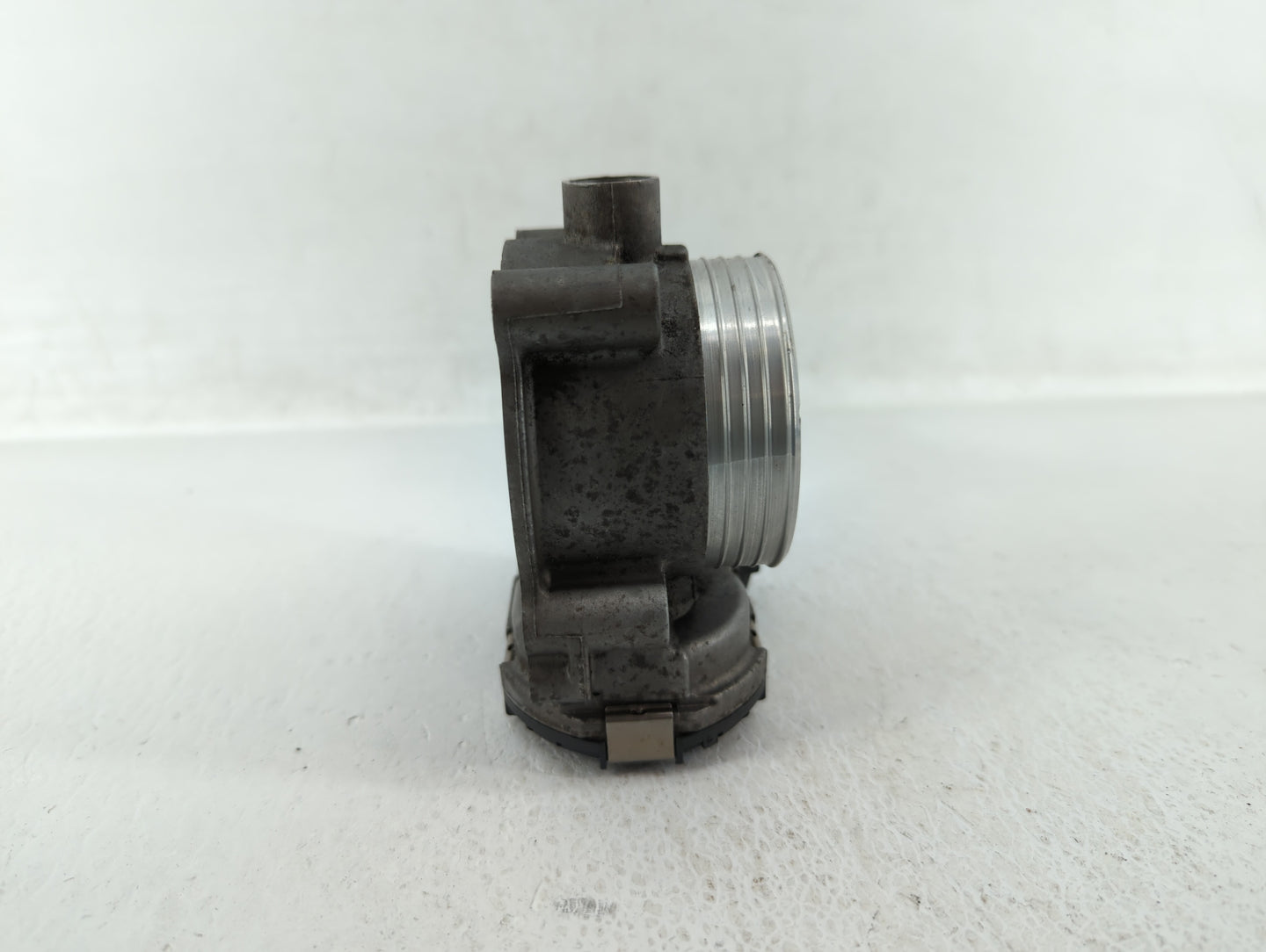 2012 Volvo V60 Throttle Body P/N:30711552 Fits Fits 2004 2005 2006 2007 2008 2009 2010 2011 2013 OEM Used Auto Parts - Oemus