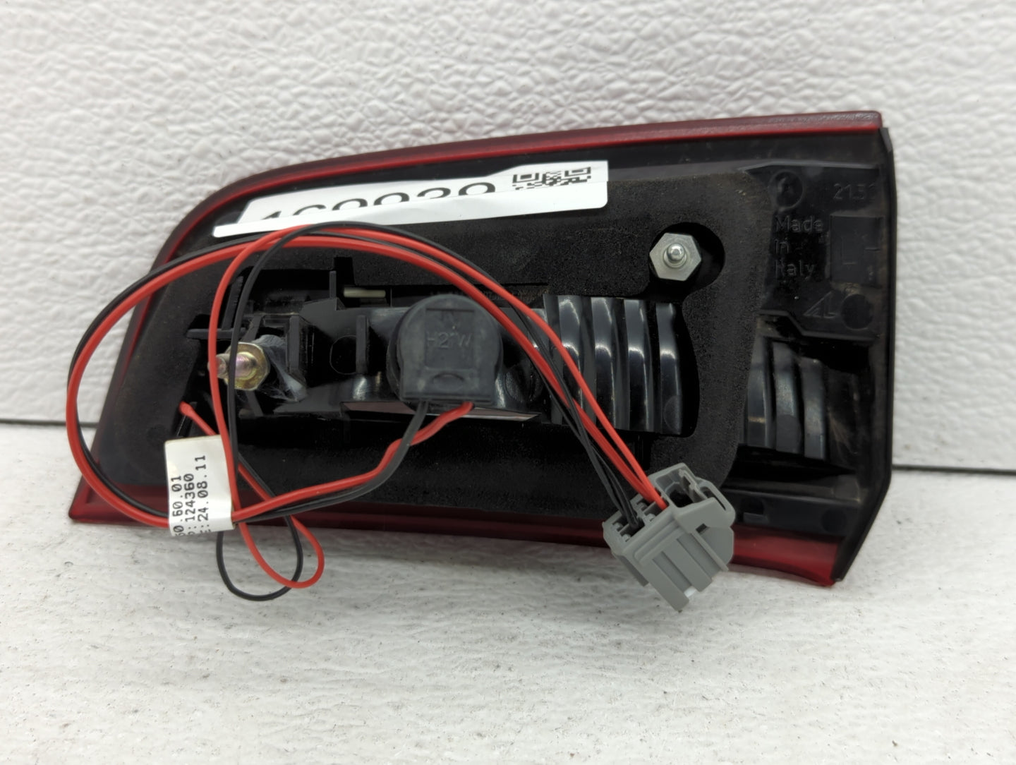 2013 Volvo V60 Tail Light Assembly Driver Left OEM P/N:30796271 Fits Fits 2011 2012 2014 2015 2016 2017 2018 OEM Used Auto P