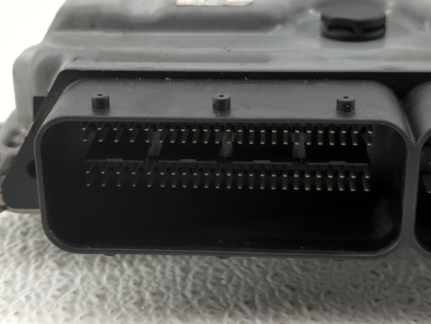 2012 Volvo V60 PCM Engine Control Computer ECU ECM PCU OEM P/N:1344 0576 1344 0798, 0 261 209 563, 0 261 209 108, 1343 0003 