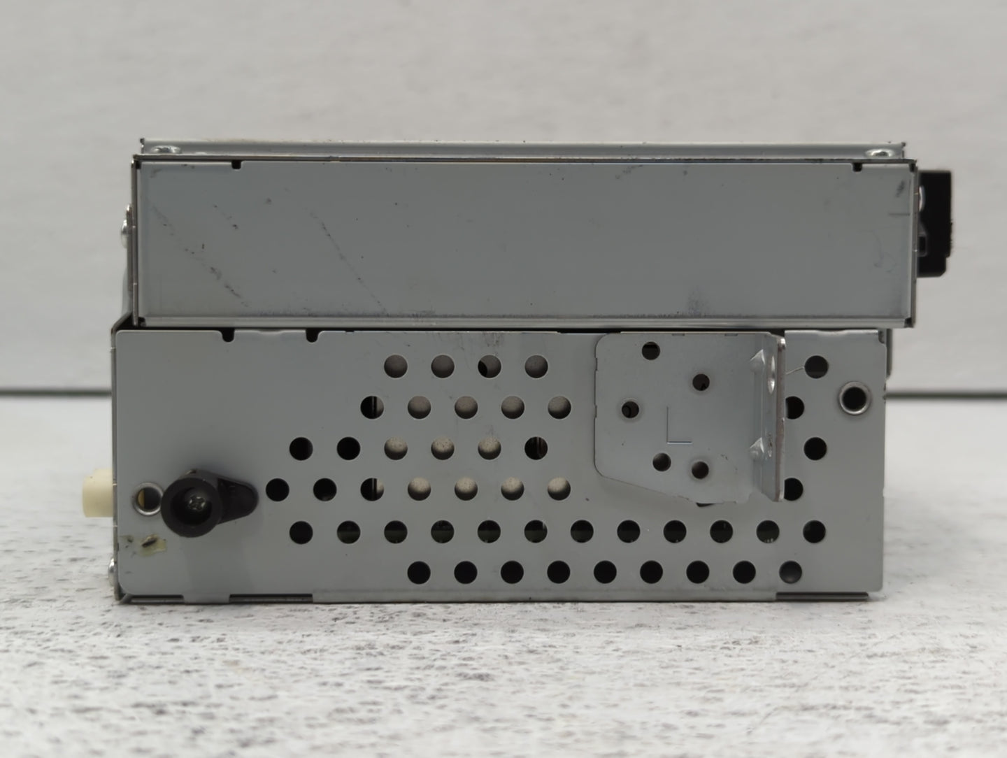 2013-2013 Volvo V60 Am Fm Cd Player Radio Receiver - Oemusedautoparts1.com