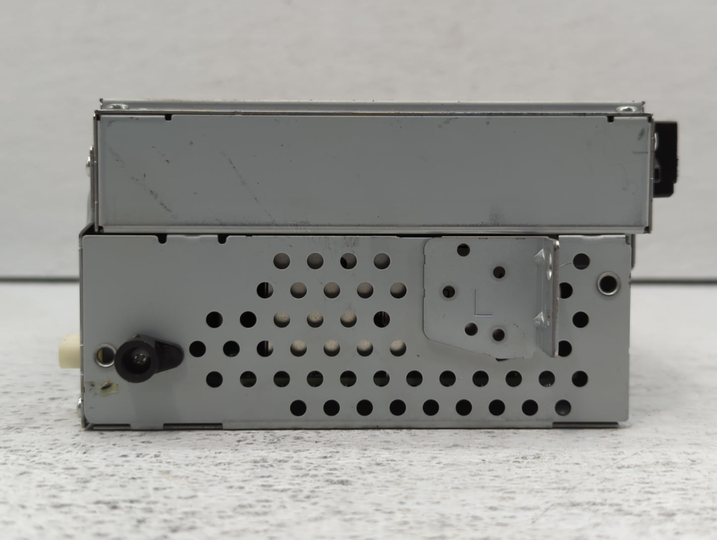 2013-2013 Volvo V60 Am Fm Cd Player Radio Receiver - Oemusedautoparts1.com