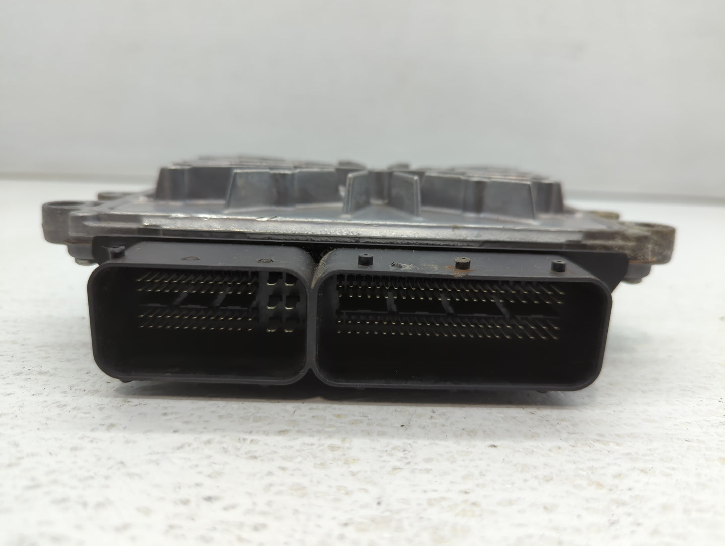 2012 Volvo V60 PCM Engine Control Computer ECU ECM PCU OEM P/N:31286086 Fits OEM Used Auto Parts - Oemusedautoparts1.com
