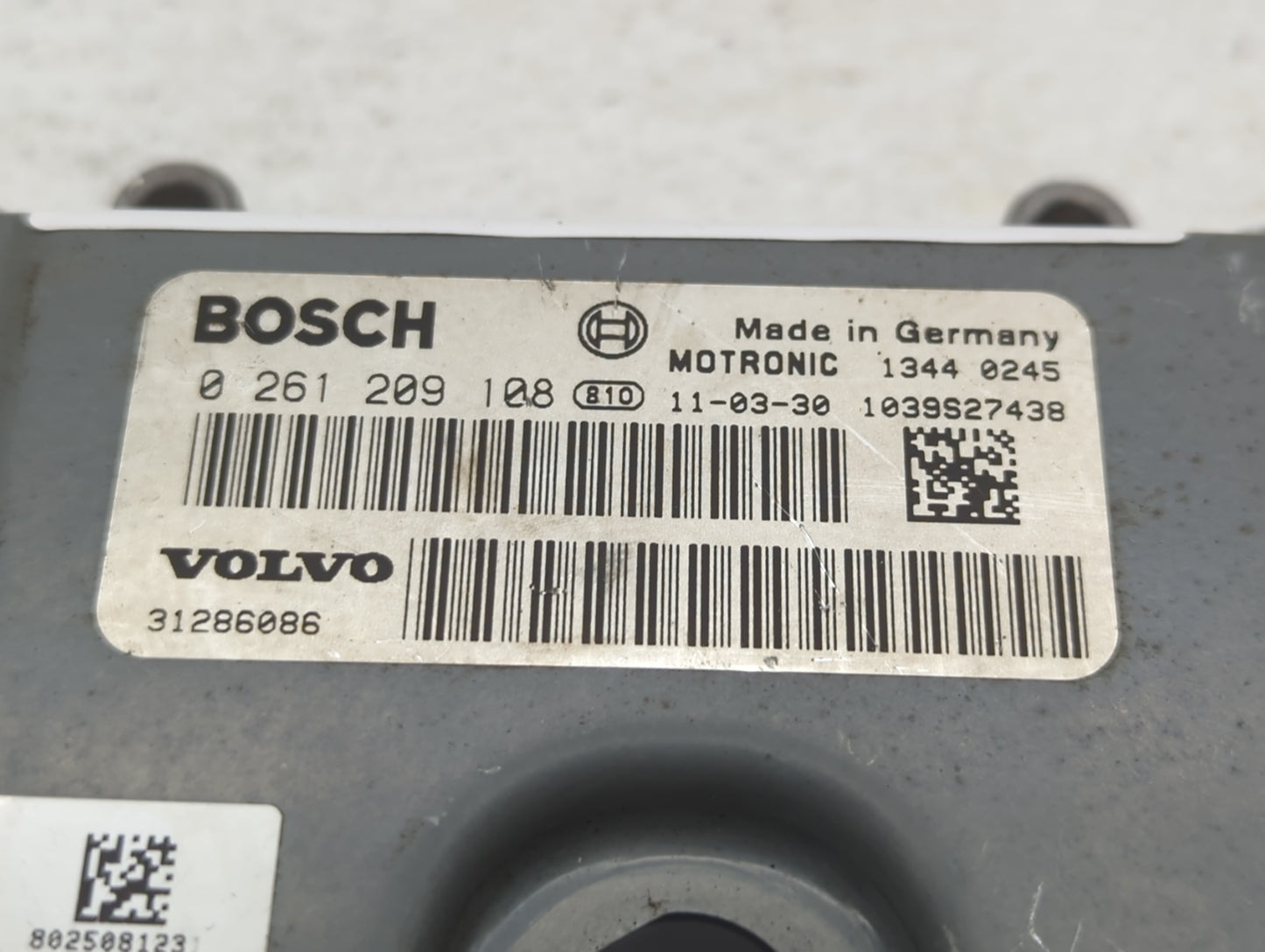 2012 Volvo V60 PCM Engine Control Computer ECU ECM PCU OEM P/N:31286086 Fits OEM Used Auto Parts - Oemusedautoparts1.com