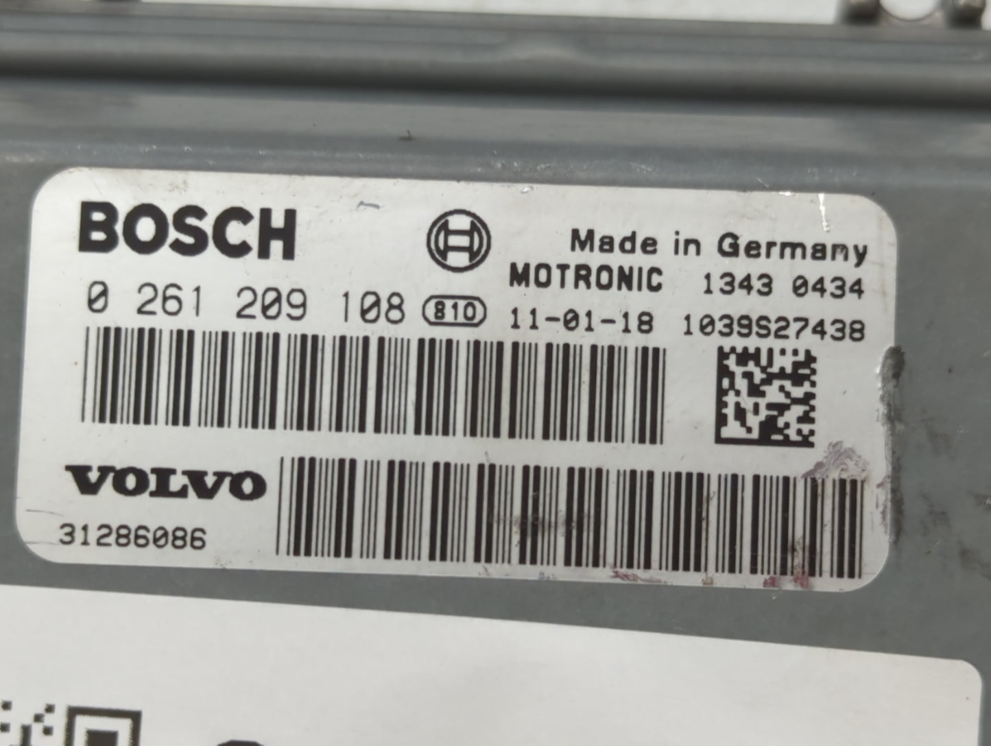 2012 Volvo V60 PCM Engine Control Computer ECU ECM PCU OEM P/N:31286086 Fits OEM Used Auto Parts - Oemusedautoparts1.com