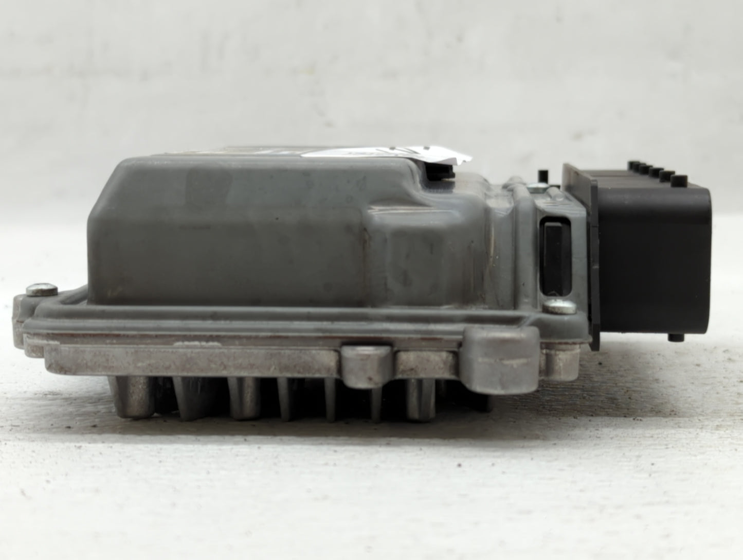 2012 Volvo V60 PCM Engine Control Computer ECU ECM PCU OEM P/N:31286086 Fits OEM Used Auto Parts - Oemusedautoparts1.com