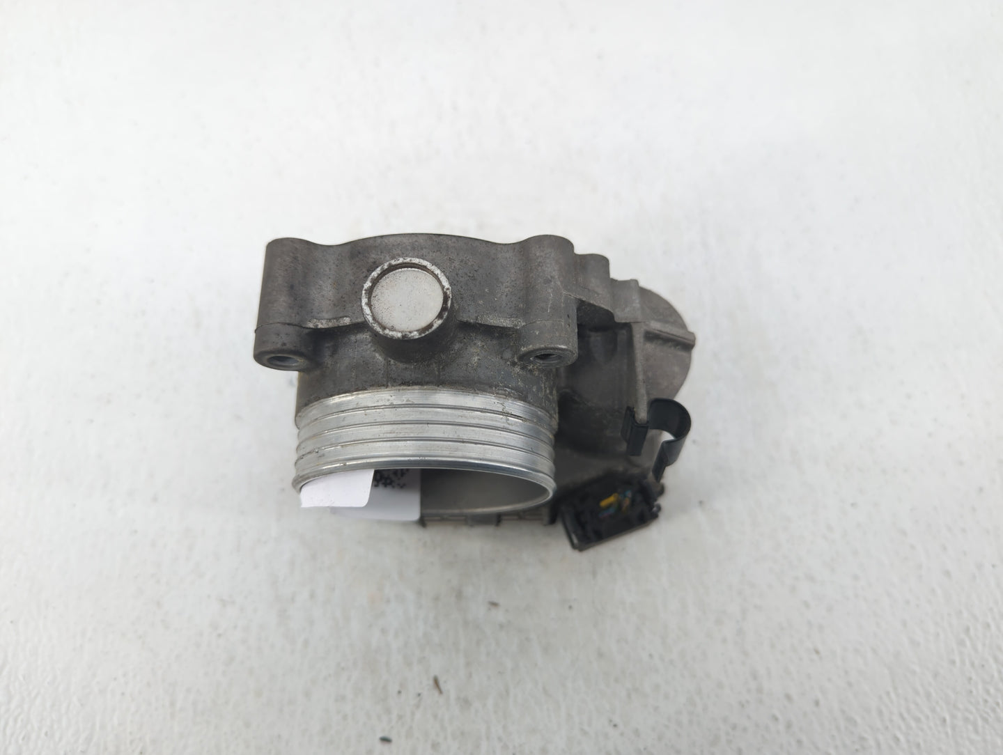 2012 Volvo V60 Throttle Body P/N:30711552 Fits Fits 2004 2005 2006 2007 2008 2009 2010 2011 2013 OEM Used Auto Parts - Oemus
