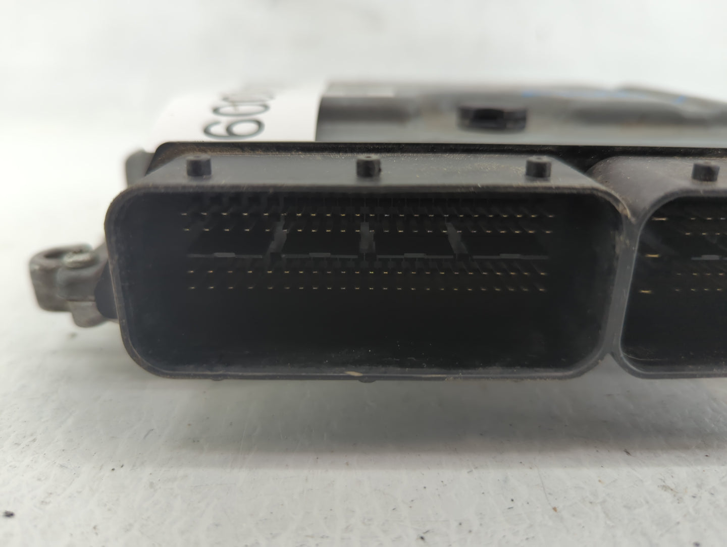 2012 Volvo V60 PCM Engine Control Computer ECU ECM PCU OEM P/N:0 261 209 108 Fits OEM Used Auto Parts - Oemusedautoparts1.co