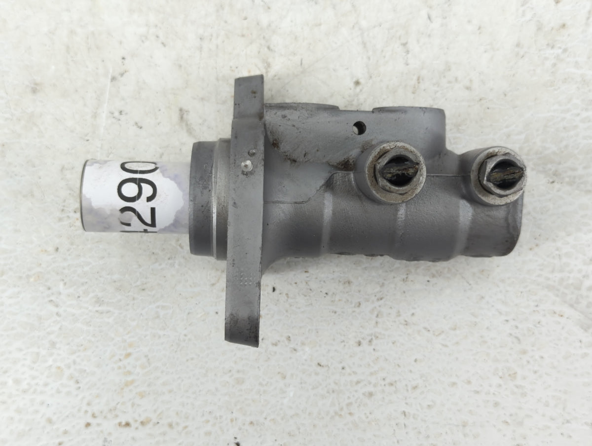 2013-2016 Volvo V60 Brake Master Cylinder - Oemusedautoparts1.com
