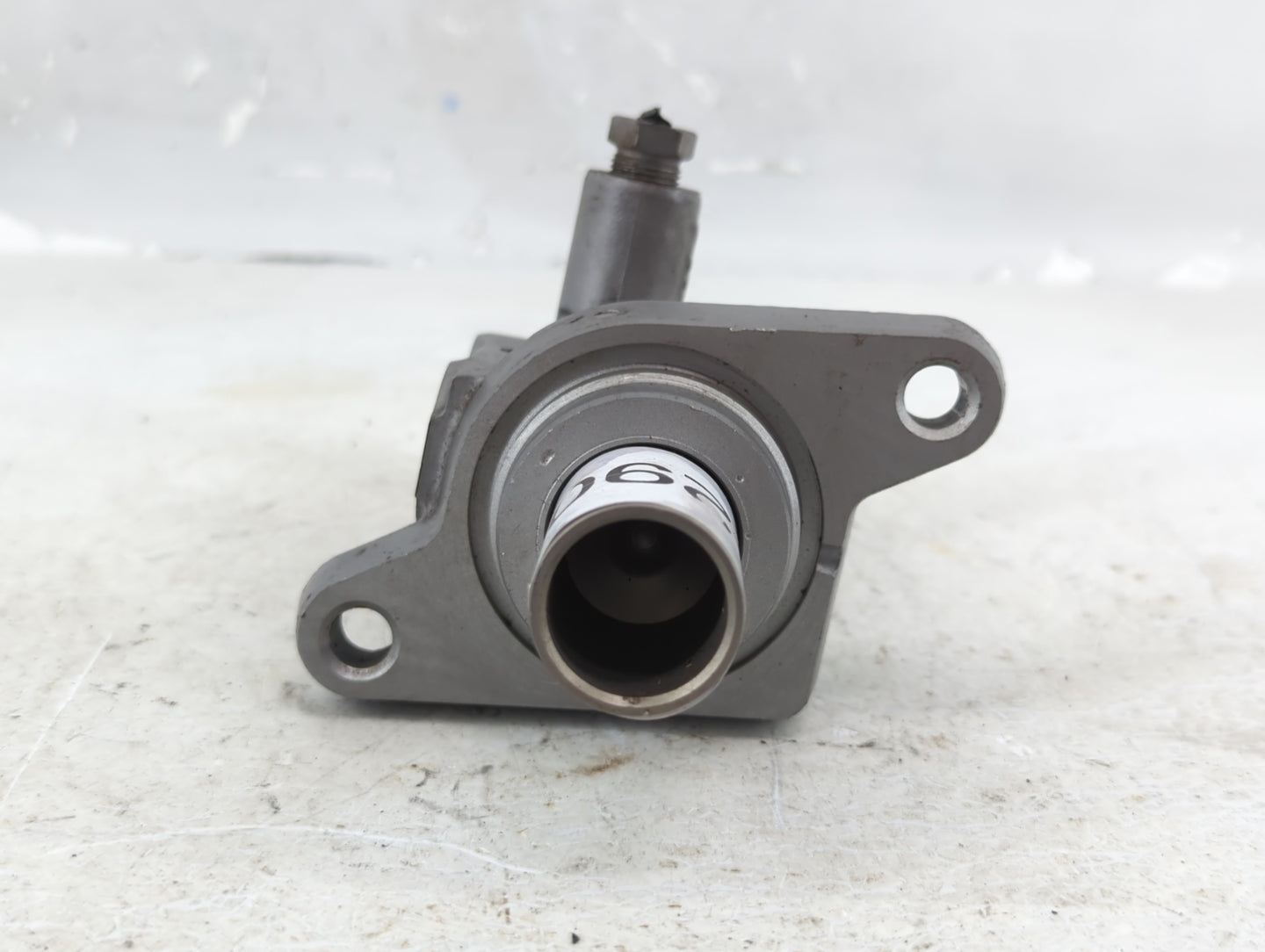 2013-2016 Volvo V60 Brake Master Cylinder - Oemusedautoparts1.com