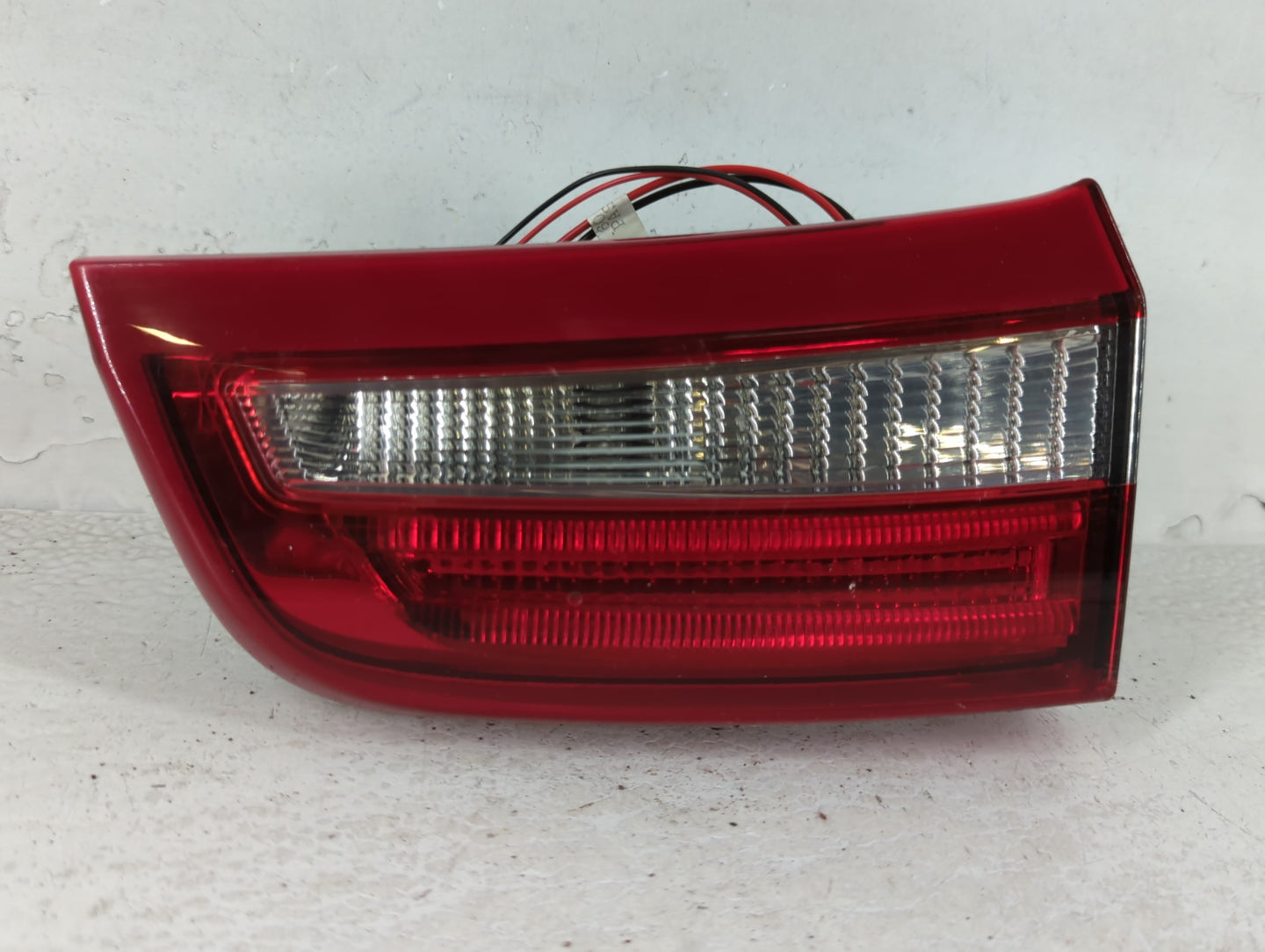 2013 Volvo V60 Tail Light Assembly Driver Left OEM P/N:30796271 Fits Fits 2011 2012 2014 2015 2016 2017 2018 OEM Used Auto P