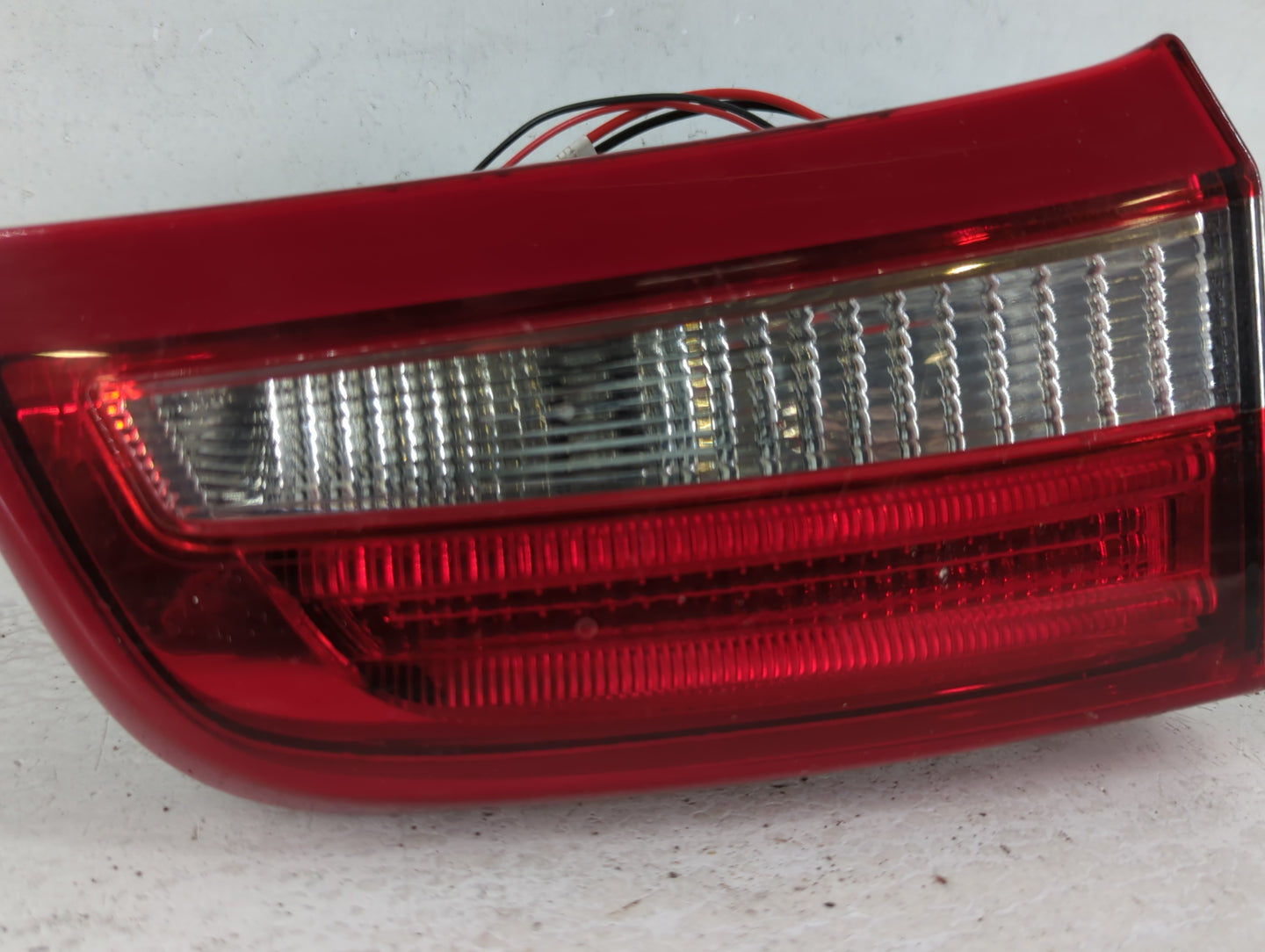 2013 Volvo V60 Tail Light Assembly Driver Left OEM P/N:30796271 Fits Fits 2011 2012 2014 2015 2016 2017 2018 OEM Used Auto P