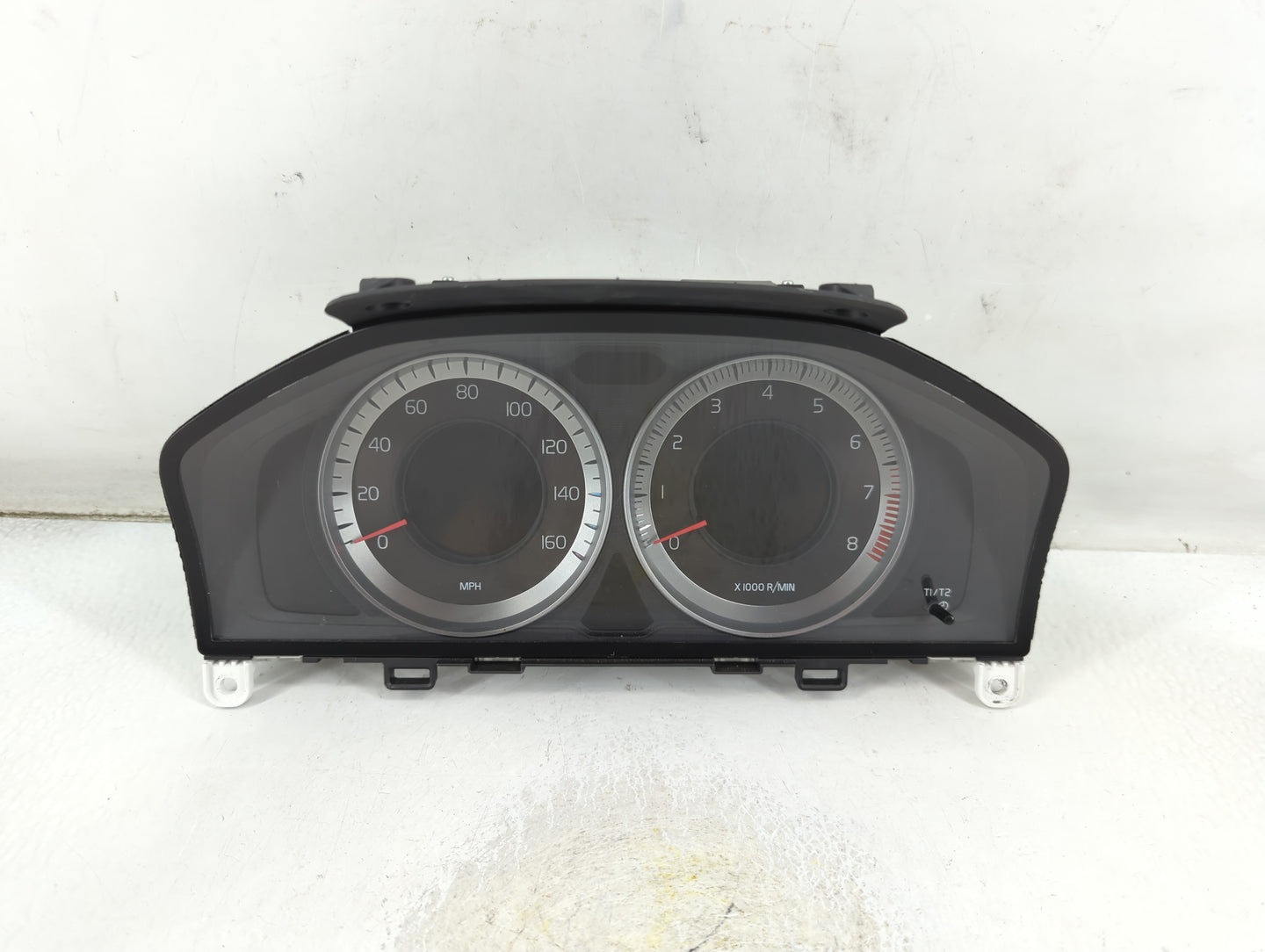 2013 Volvo V60 Instrument Cluster Speedometer Gauges P/N:69799-640U Fits Fits 2011 2012 2014 OEM Used Auto Parts - Oemusedau