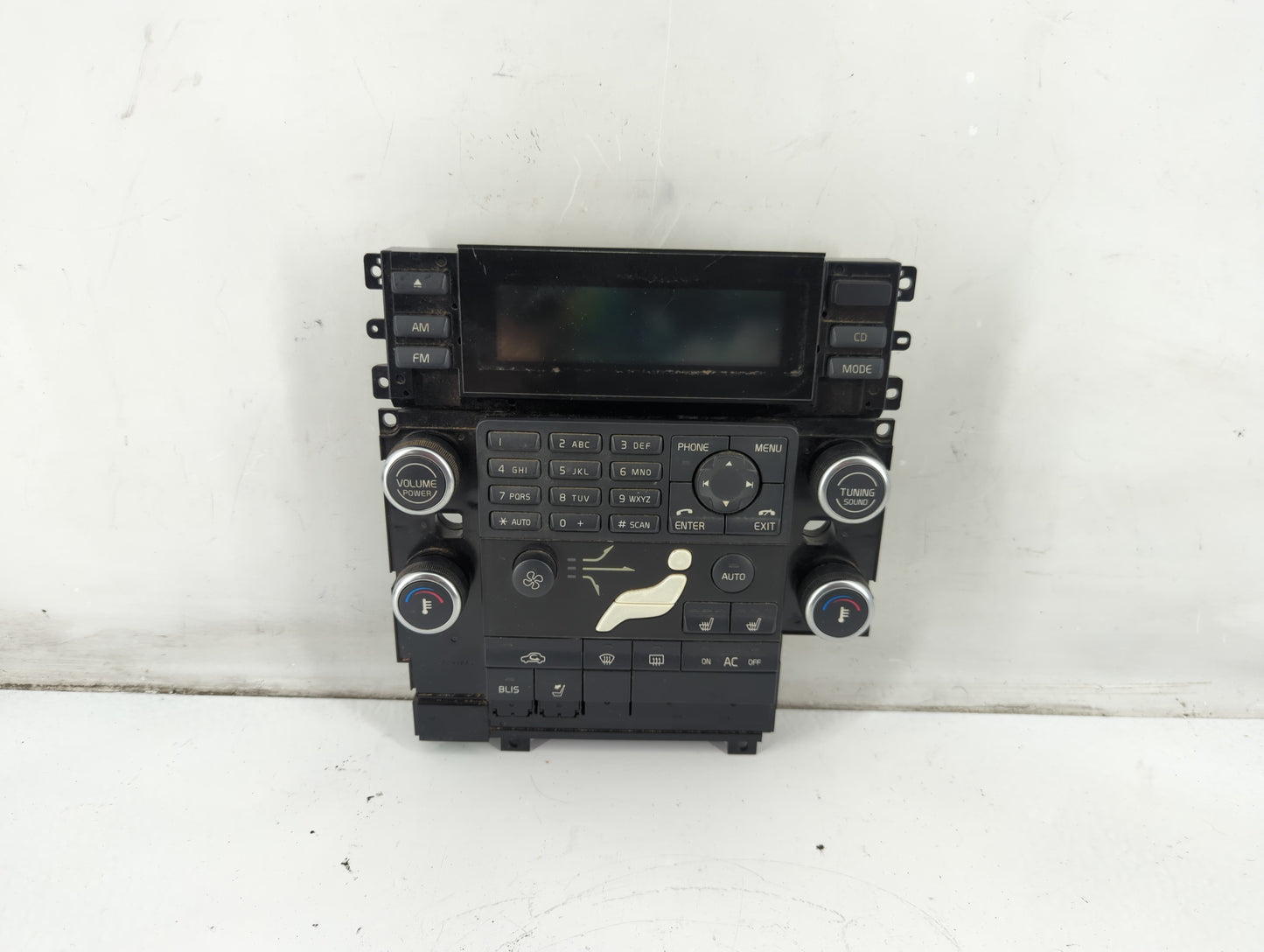2012 Volvo V70 Radio AM FM Cd Player Receiver Replacement P/N:1908516 Fits OEM Used Auto Parts - Oemusedautoparts1.com