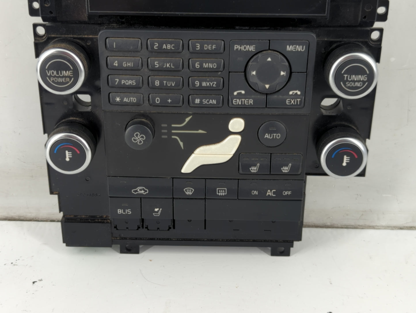 2012 Volvo V70 Radio AM FM Cd Player Receiver Replacement P/N:1908516 Fits OEM Used Auto Parts - Oemusedautoparts1.com