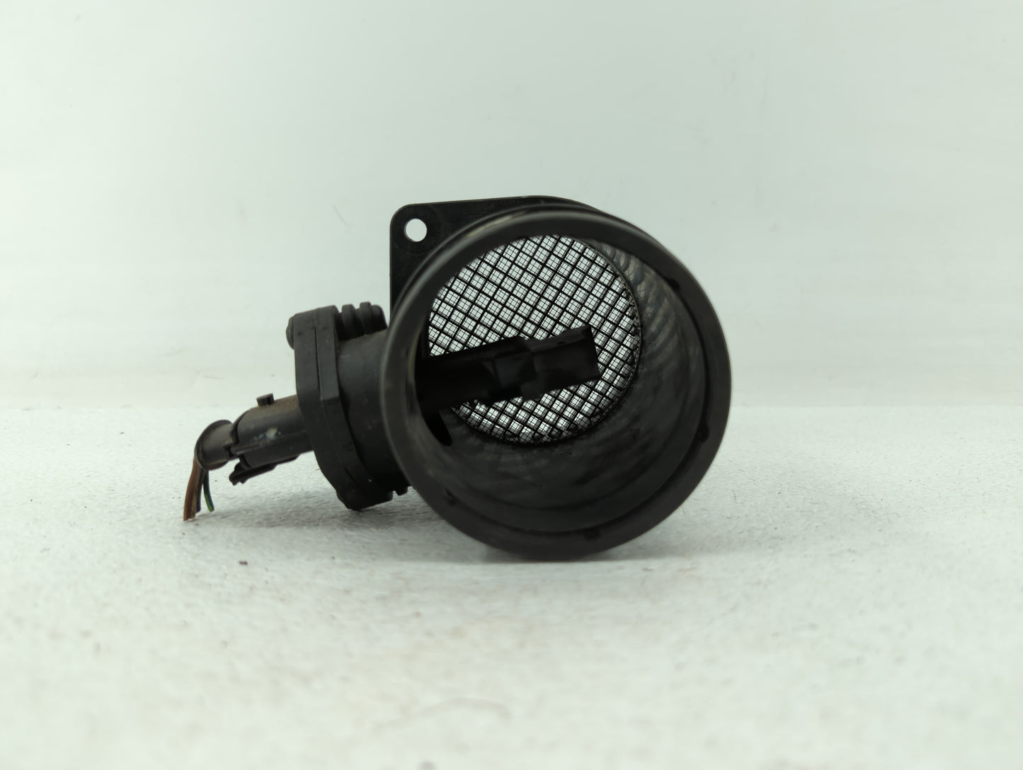 Volvo V70 Mass Air Flow Meter Maf - Oemusedautoparts1.com