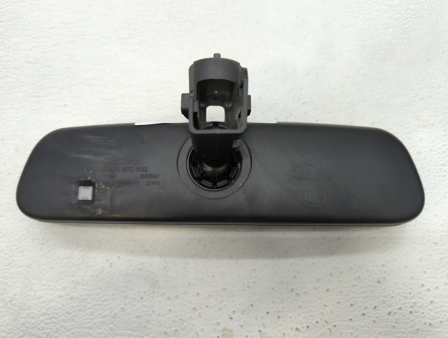 2012 Volvo V70 Interior Rear View Mirror Replacement OEM P/N:E11015891 Fits Fits 2011 2013 OEM Used Auto Parts - Oemusedauto