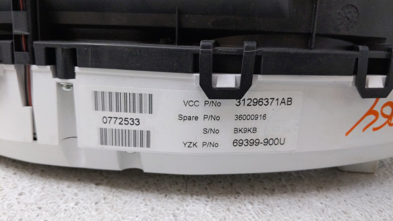2014 Volvo Xc60 Instrument Cluster Speedometer Gauges P/N:31343326AA 31296371AB Fits Fits 2011 2012 2013 OEM Used Auto Parts