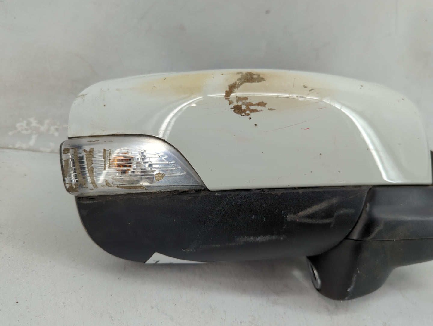 2010-2013 Volvo Xc60 Passenger Side View Mirror - Right Door Mirror OEM Used - Oemusedautoparts1.com