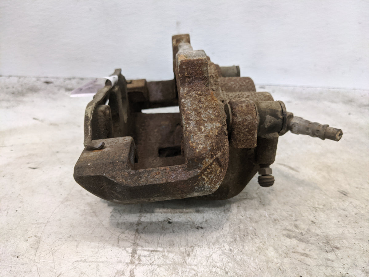 2010-2015 Volvo Xc60 Front Passenger Right Brake Caliper - Oemusedautoparts1.com