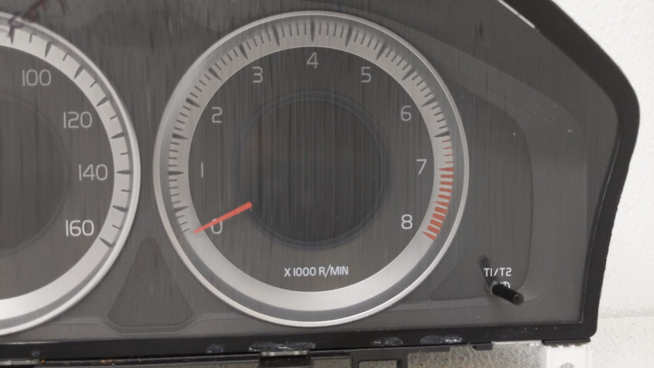 2014 Volvo Xc60 Instrument Cluster Speedometer Gauges P/N:31343326AA 31296371AB Fits Fits 2011 2012 2013 OEM Used Auto Parts