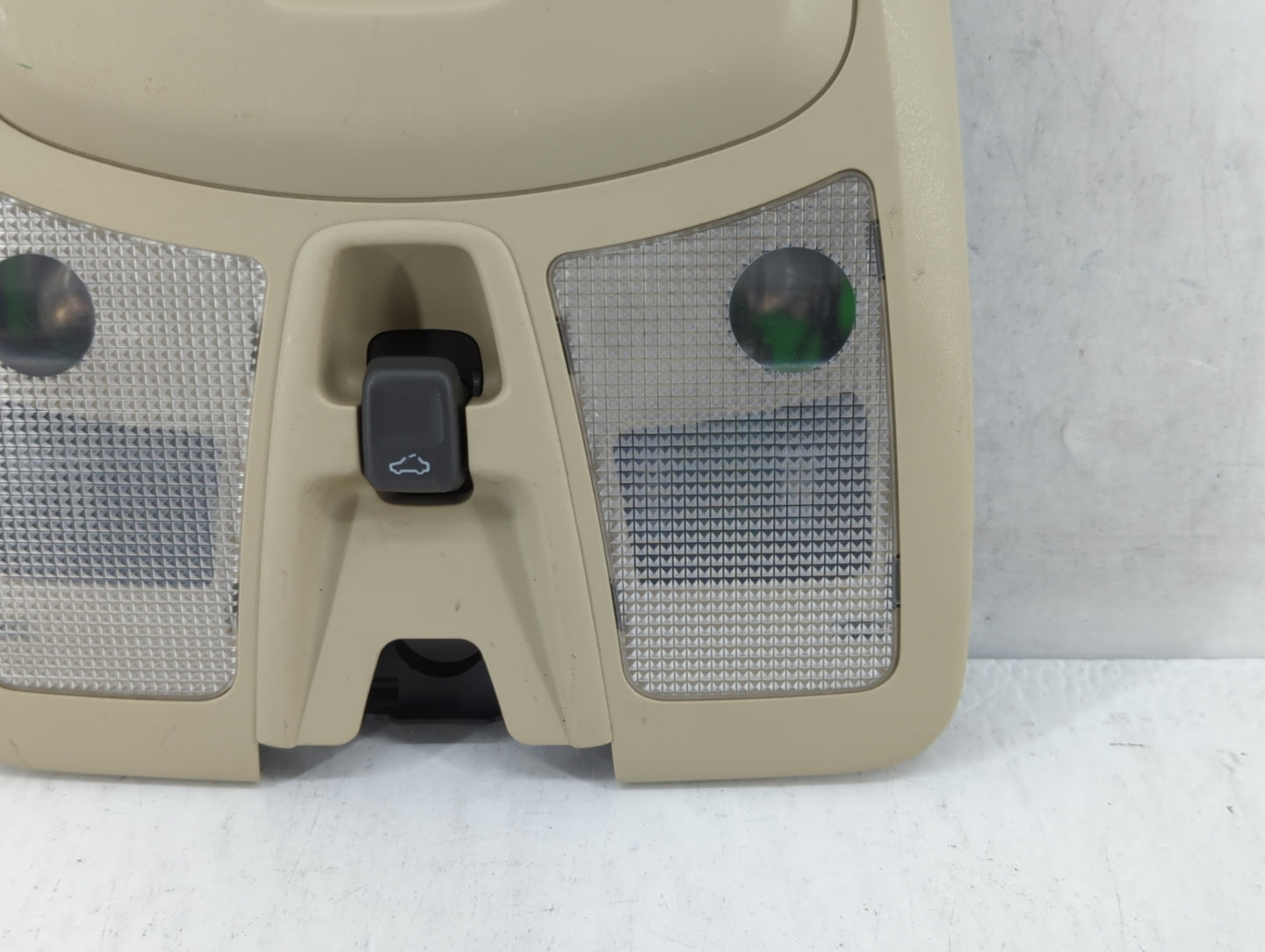 2003-2014 Volvo Xc90 Overhead Roof Console Interior Dome Light - Oemusedautoparts1.com