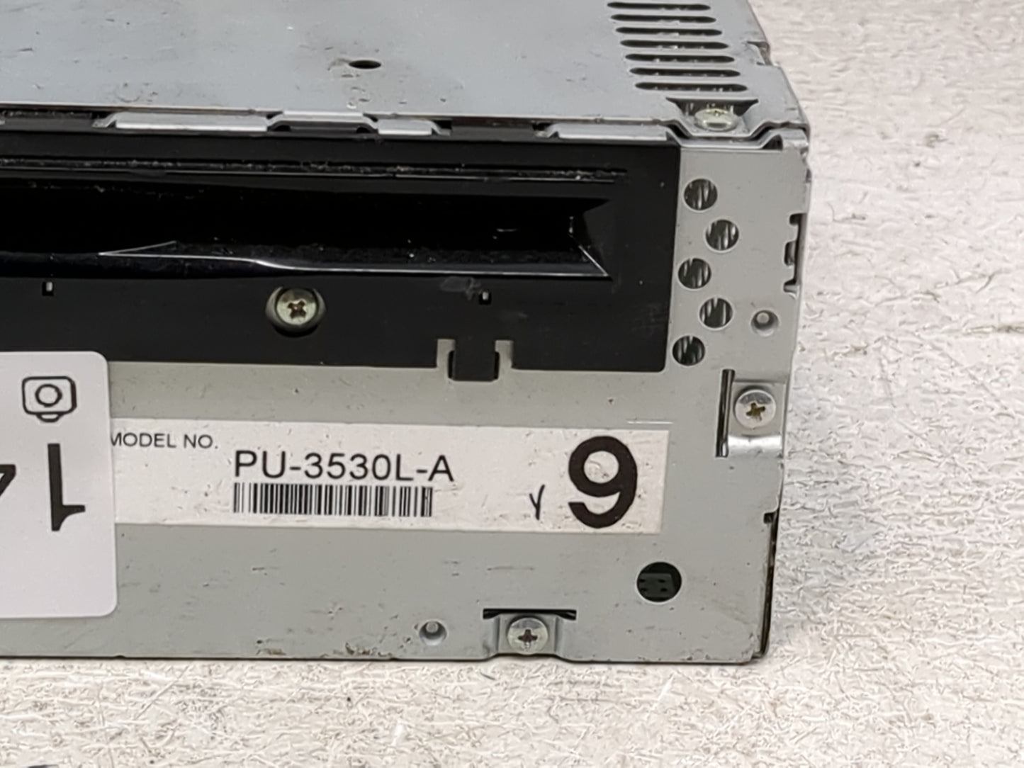 2013 Mkx Radio AM FM Cd Player Receiver Replacement Fits OEM Used Auto Parts - Oemusedautoparts1.com