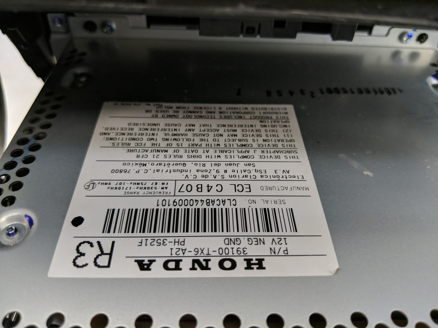 2013 Acura Ilx Radio AM FM Cd Player Receiver Replacement P/N:39100-TX6-A21 Fits OEM Used Auto Parts - Oemusedautoparts1.com