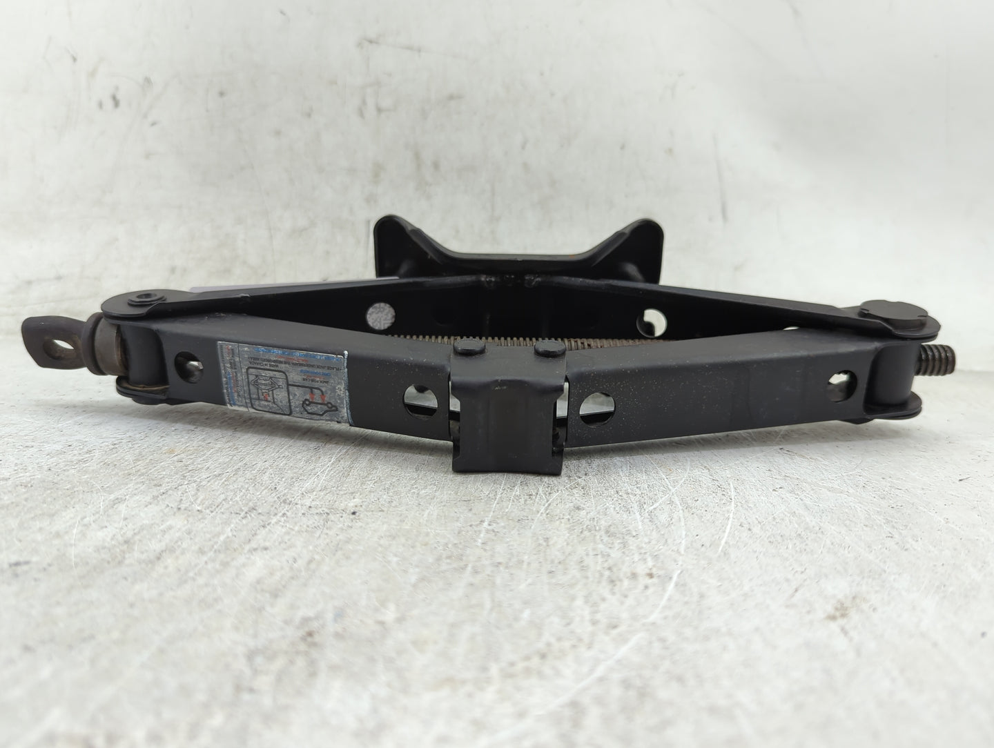 2013 Acura Ilx Spare Scissor Car Jack - Oemusedautoparts1.com