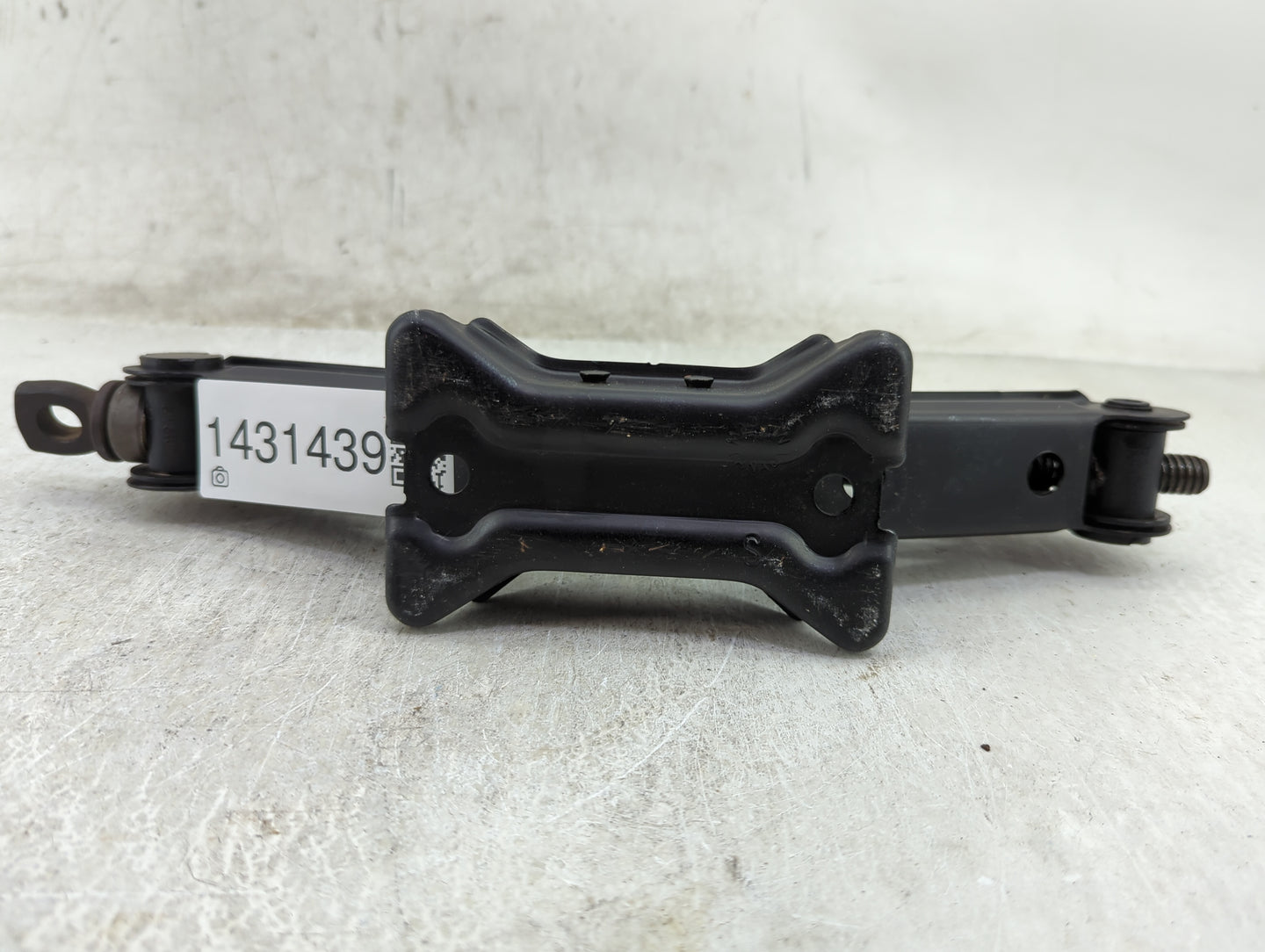 2013 Acura Ilx Spare Scissor Car Jack - Oemusedautoparts1.com