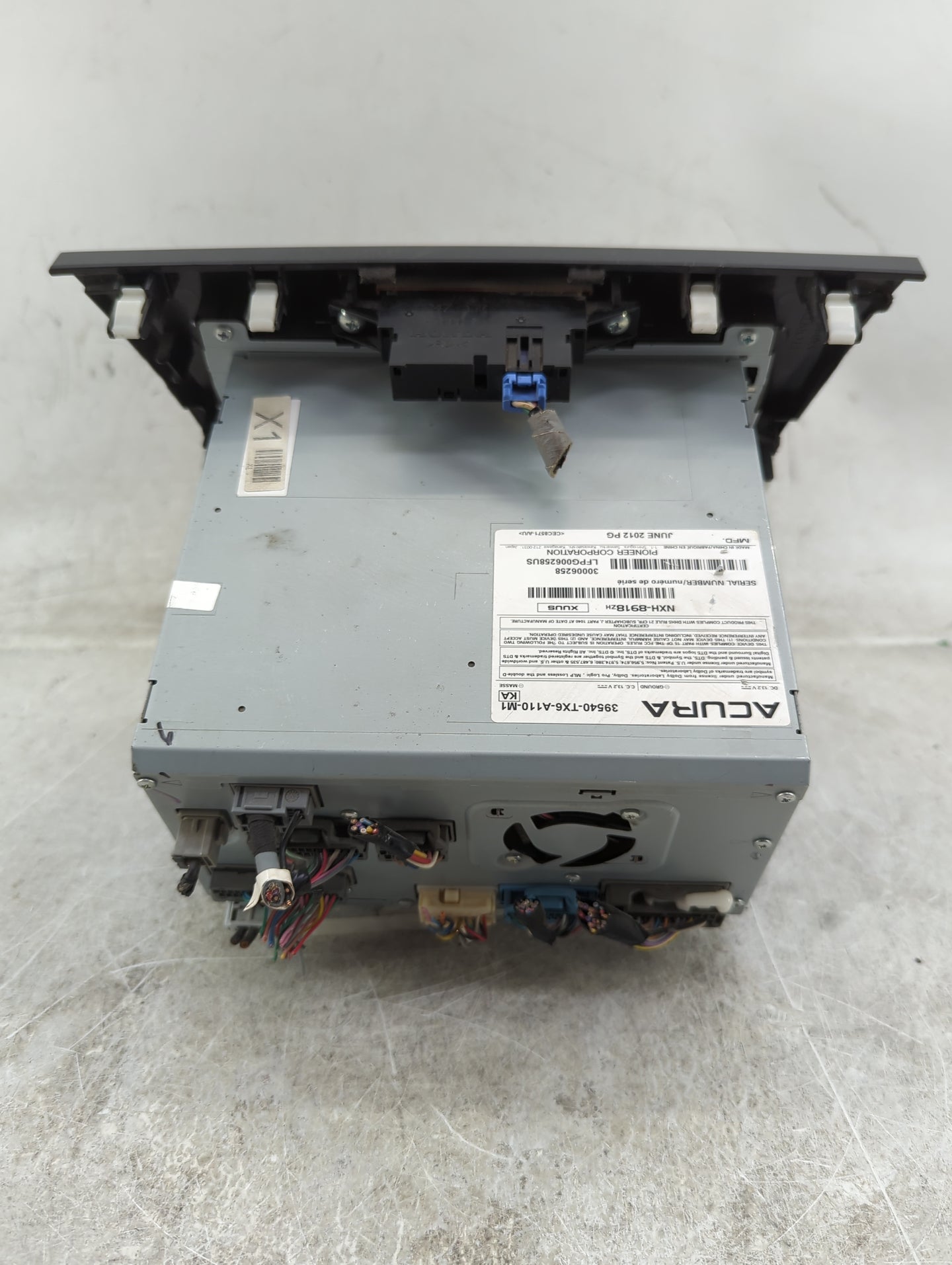2013 Acura Ilx Radio AM FM Cd Player Receiver Replacement P/N:39540-TX6-A110-M1 NXH-8918ZH Fits OEM Used Auto Parts - Oemuse