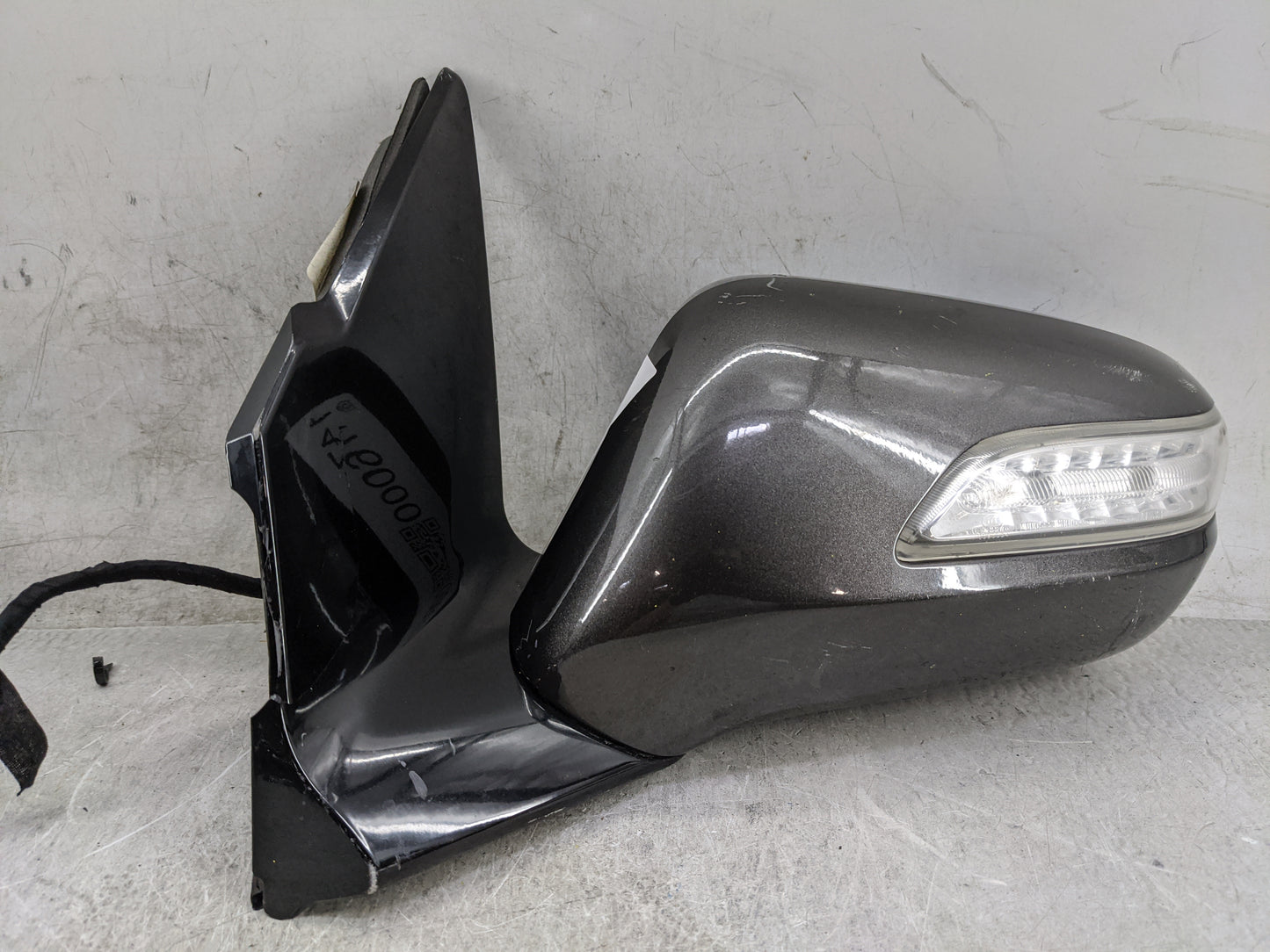2010-2013 Acura Mdx Driver Side View Mirror - Left Door Mirror OEM Used - Oemusedautoparts1.com