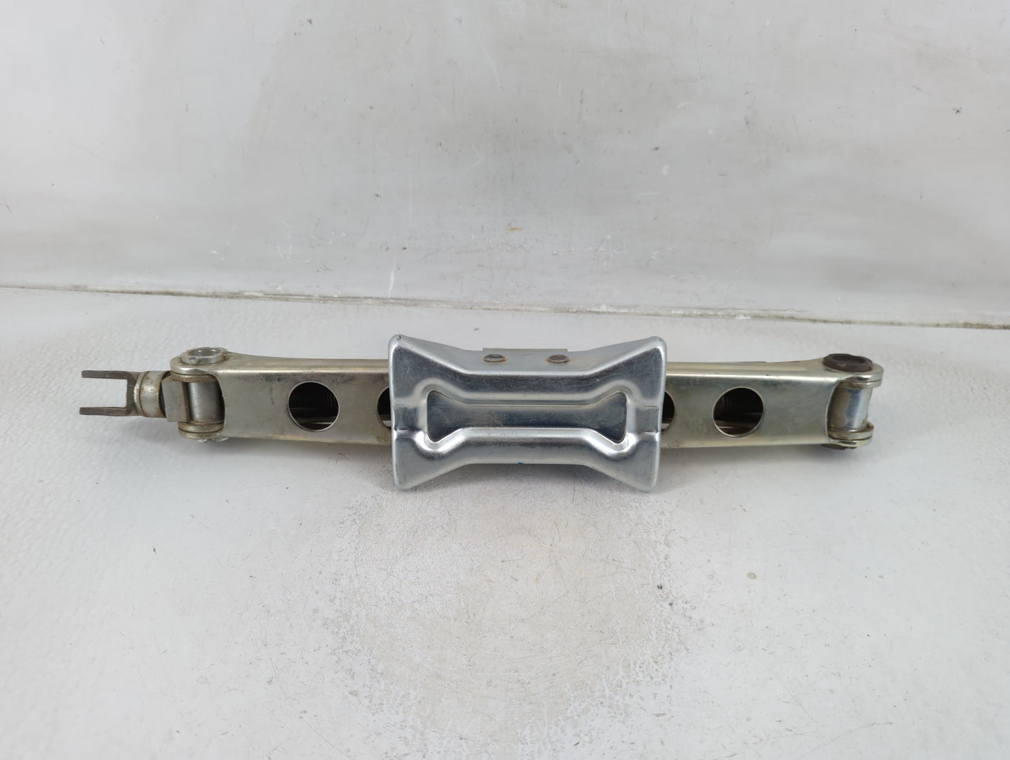 2013 Acura Rdx Spare Scissor Car Jack - Oemusedautoparts1.com