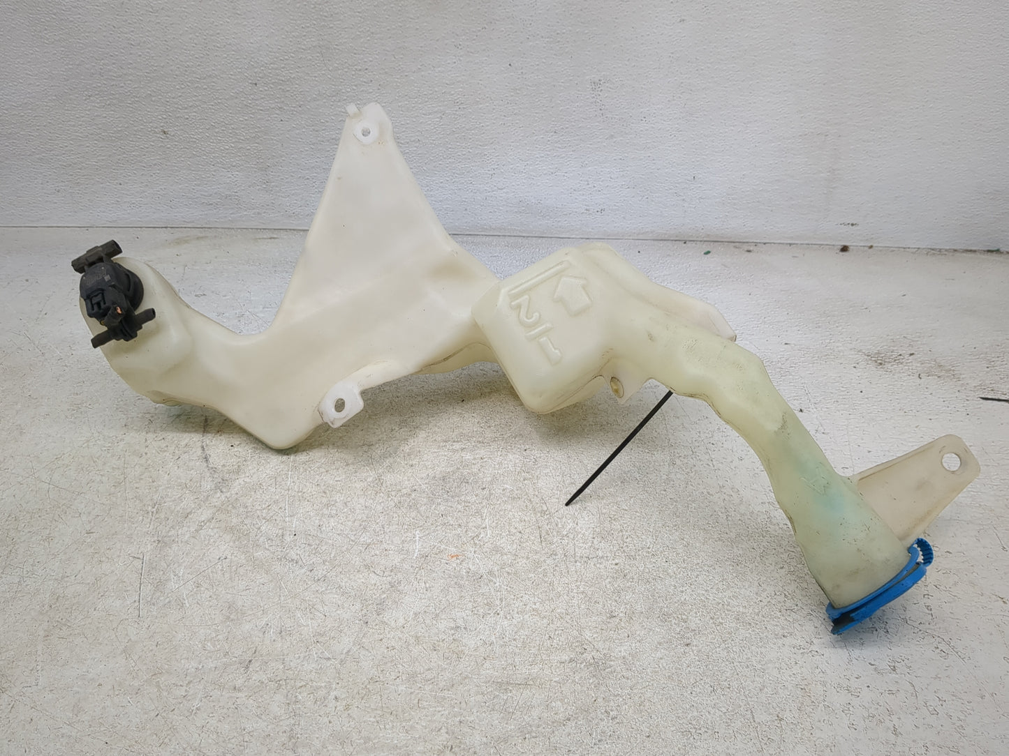 2013-2018 Acura Rdx Windshield Washer Fluid Reservoir Bottle Oem - Oemusedautoparts1.com
