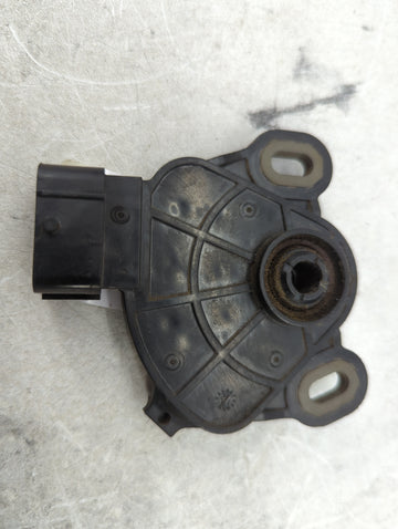 2013 Acura Rdx Body Control Module Bcm Inner Cabin Fuse Box - Oemusedautoparts1.com