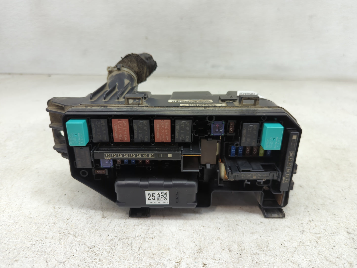 2012-2014 Acura Tl Fusebox Fuse Box Panel Relay Module Fits Fits 2012 2013 2014 OEM Used Auto Parts - Oemusedautoparts1.com