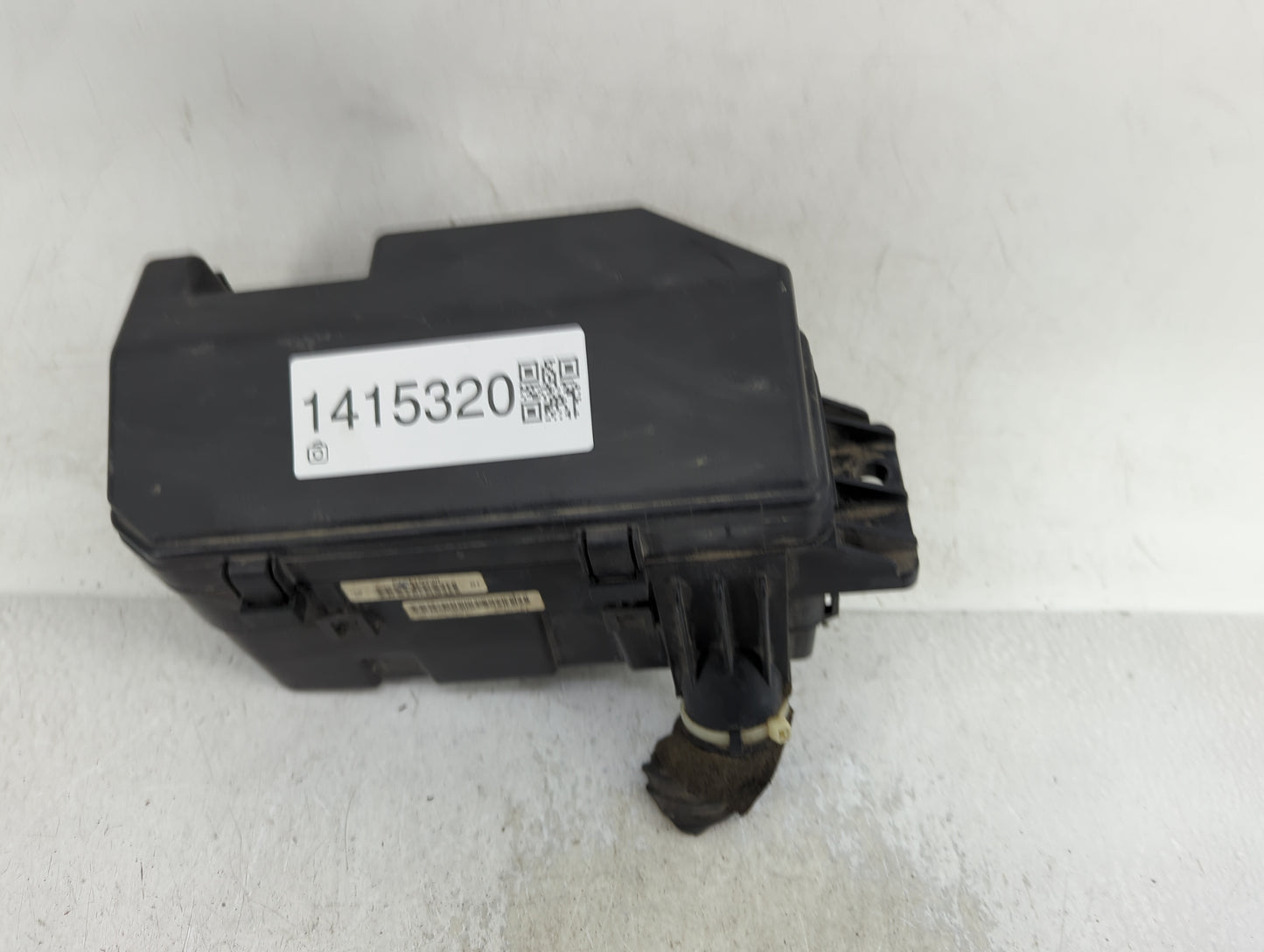 2012-2014 Acura Tl Fusebox Fuse Box Panel Relay Module Fits Fits 2012 2013 2014 OEM Used Auto Parts - Oemusedautoparts1.com