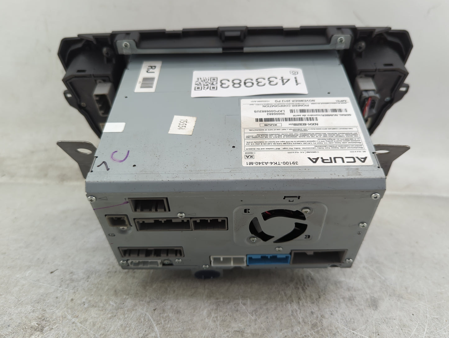 2013-2014 Acura Tl Radio AM FM Cd Player Receiver Replacement P/N:39100-TK4-A340-M1 NXH-8328ZH Fits Fits 2013 2014 OEM Used 