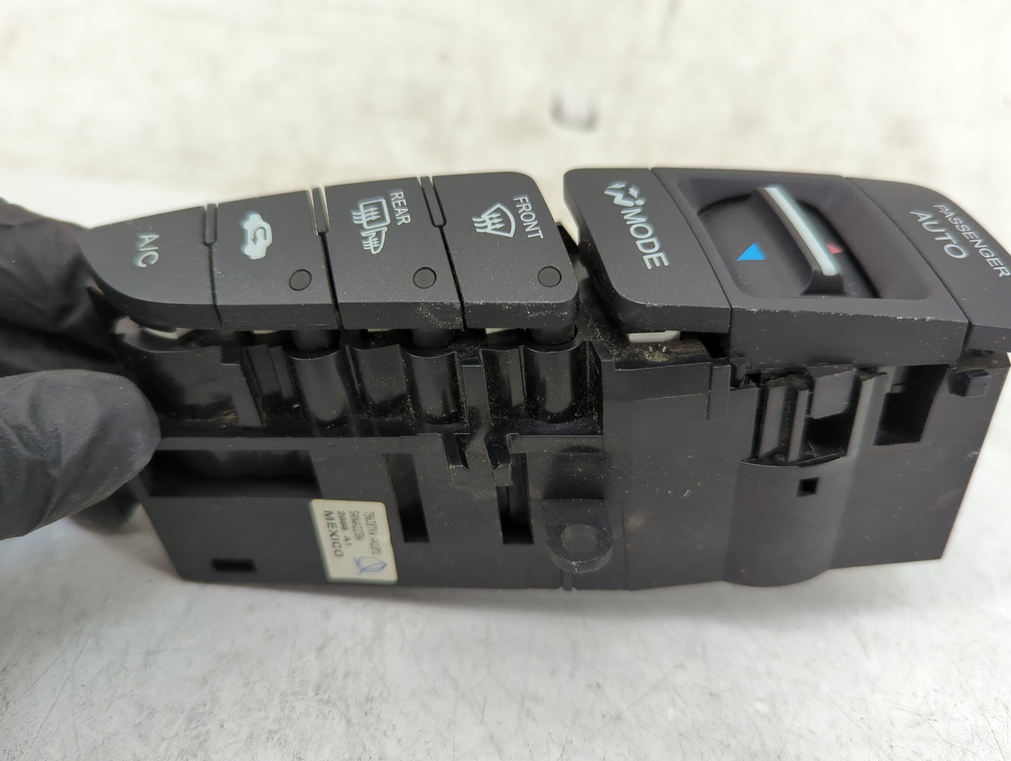 2009-2014 Acura Tl Climate Control Module Temperature AC/Heater Replacement P/N:TN5F7166GRH1 Fits OEM Used Auto Parts - Oemu