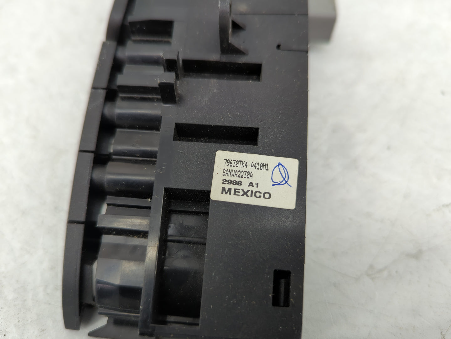 2009-2014 Acura Tl Climate Control Module Temperature AC/Heater Replacement P/N:TN5F7166GRH1 Fits OEM Used Auto Parts - Oemu