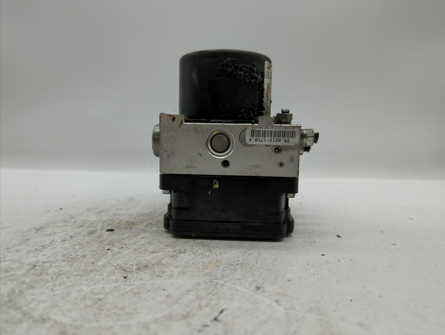 2012-2014 Acura Tl ABS Pump Control Module Replacement P/N:57110-TK4-A210-M1 Fits Fits 2012 2013 2014 OEM Used Auto Parts - 