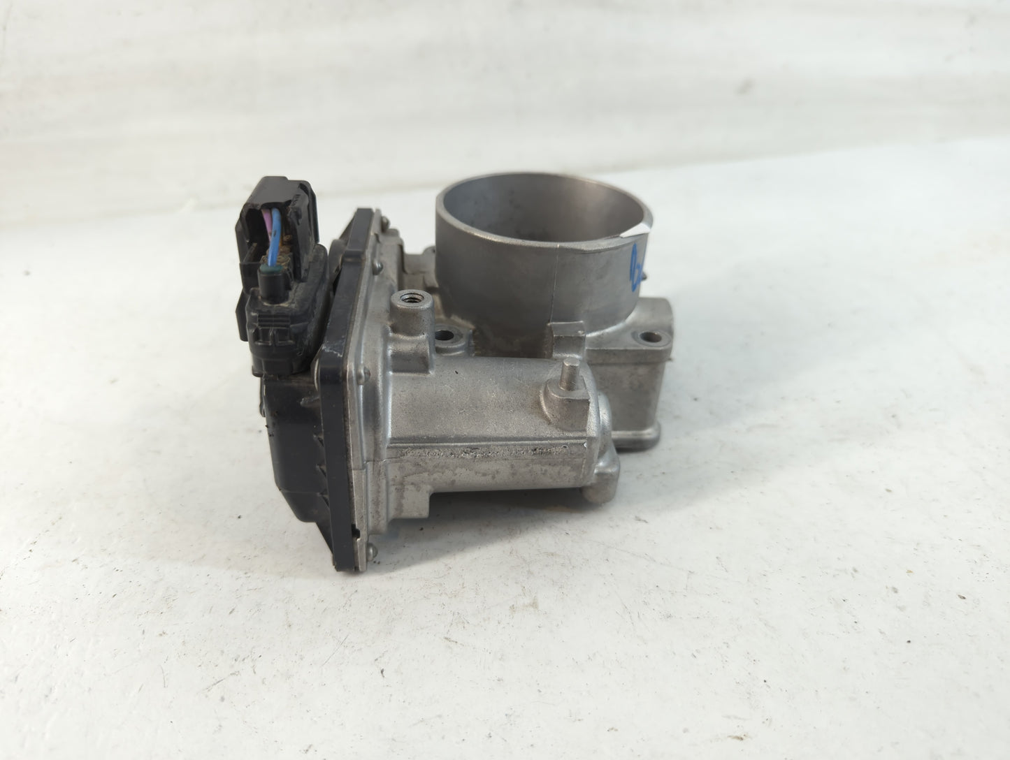 2013 Audi A3 Throttle Body P/N:K4238 13 640 A Fits OEM Used Auto Parts - Oemusedautoparts1.com