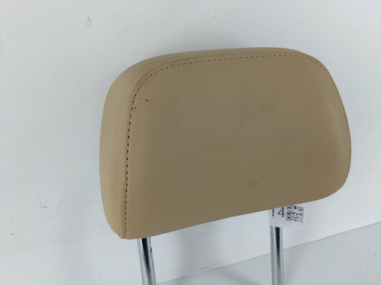 2010-2013 Audi A4 Headrest Head Rest Rear Center Seat Fits Fits 2010 2011 2012 2013 OEM Used Auto Parts - Oemusedautoparts1.