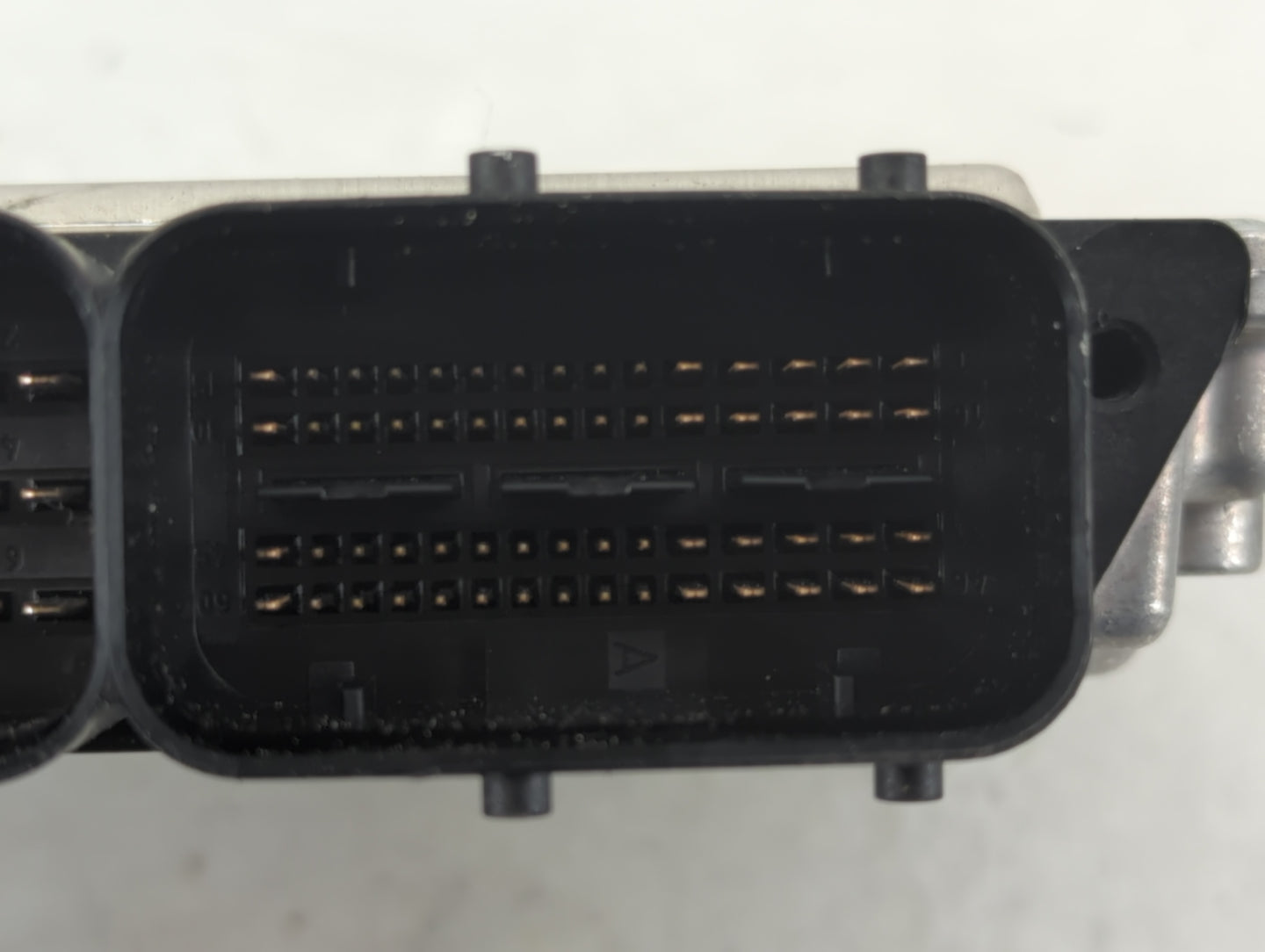 2013-2016 Audi A4 PCM Engine Control Computer ECU ECM PCU OEM P/N:8K5 907 115 C Fits Fits 2013 2014 2015 2016 OEM Used Auto 
