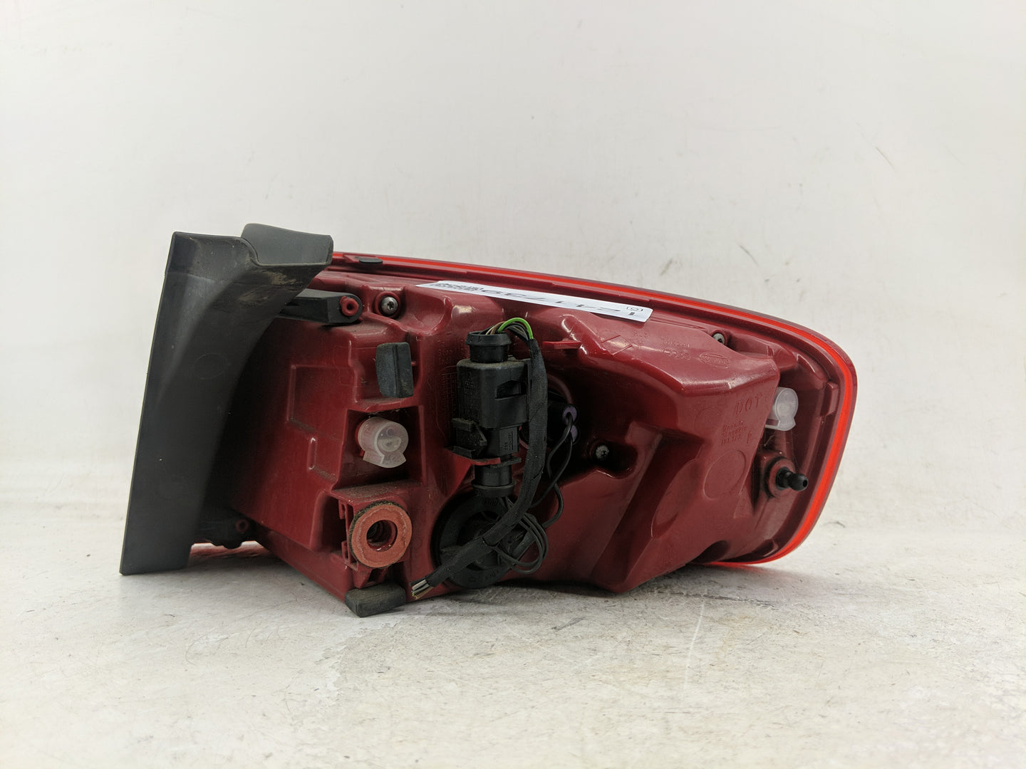 2013-2016 Audi A4 Tail Light Assembly Passenger Right OEM P/N:8K5 945 095 AD Fits Fits 2013 2014 2015 2016 OEM Used Auto Par