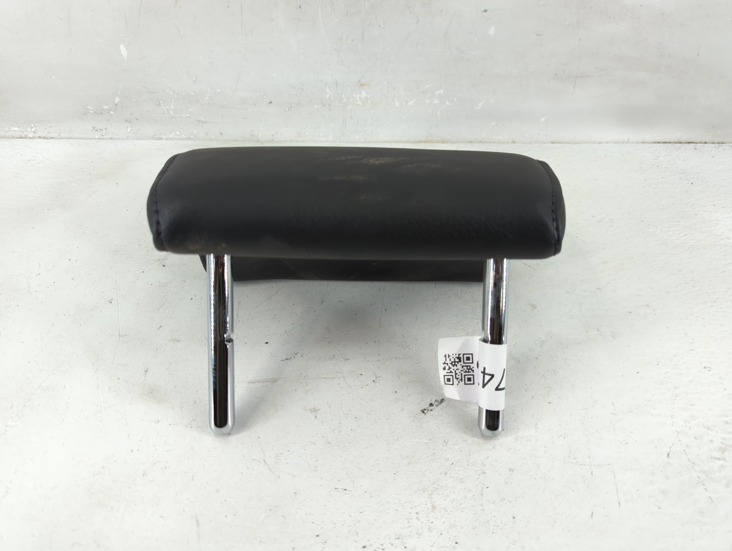 2009-2013 Audi A4 Headrest Head Rest Rear Seat Fits Fits 2009 2010 2011 2012 2013 OEM Used Auto Parts - Oemusedautoparts1.co
